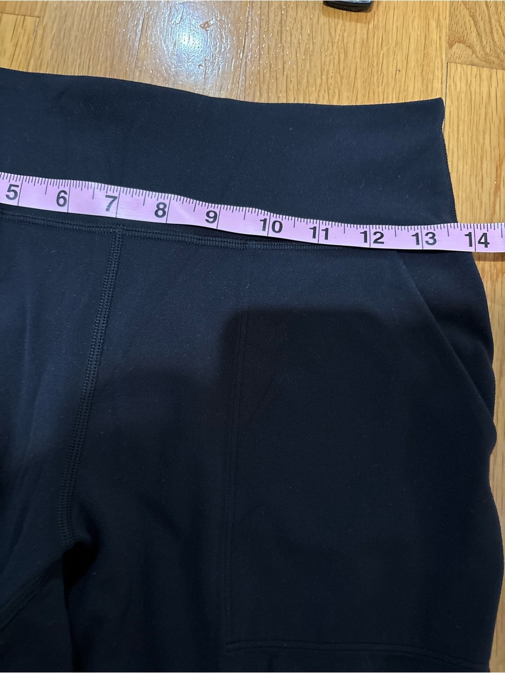 Lululemon Black High Rise Joggers Size 6 Pockets Athletic Athleisure - Picture 6 of 7